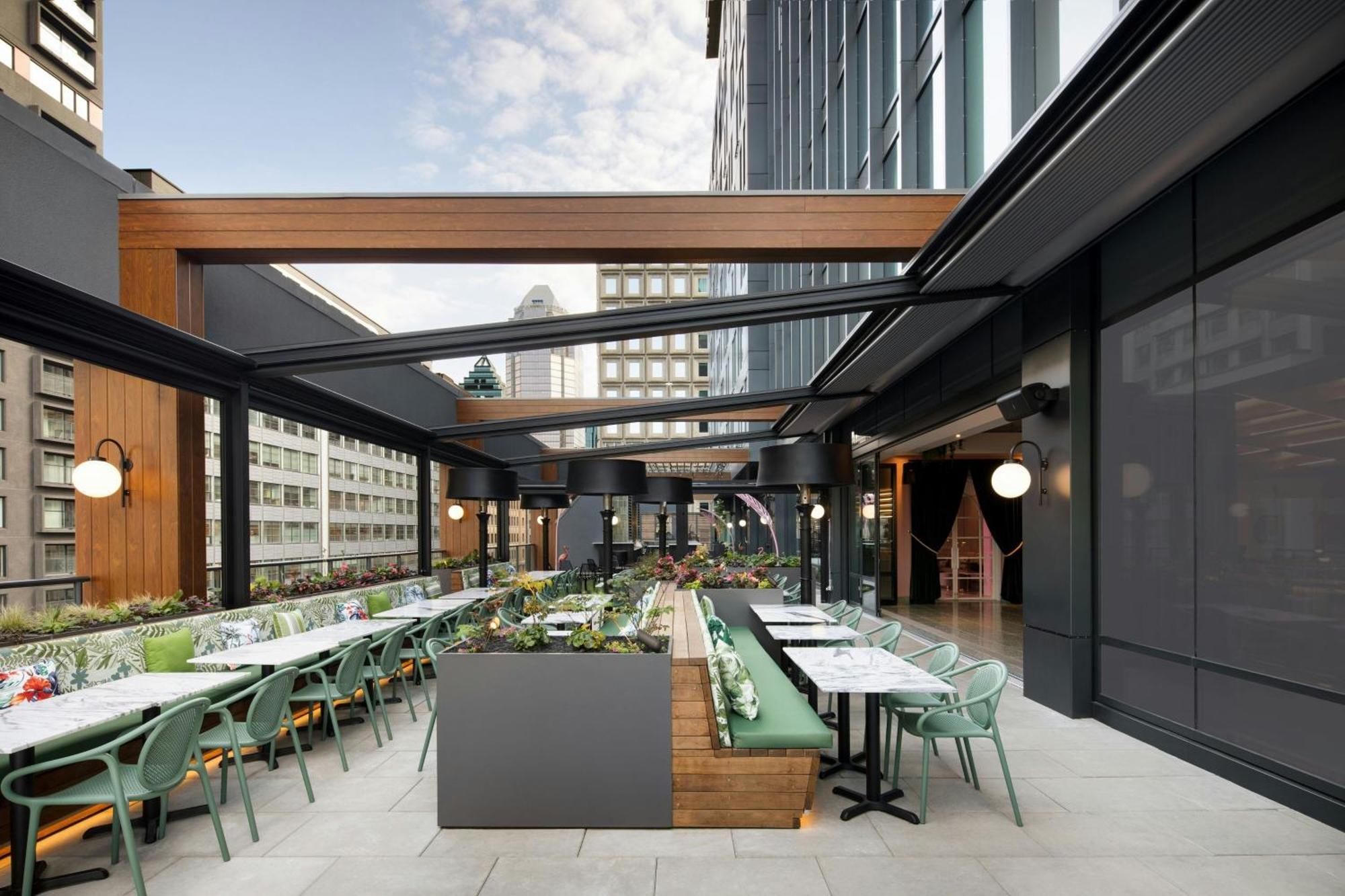 Honeyrose Hotel, Montreal, A Tribute Portfolio Hotel Dış mekan fotoğraf The rooftop bar at The Standard London