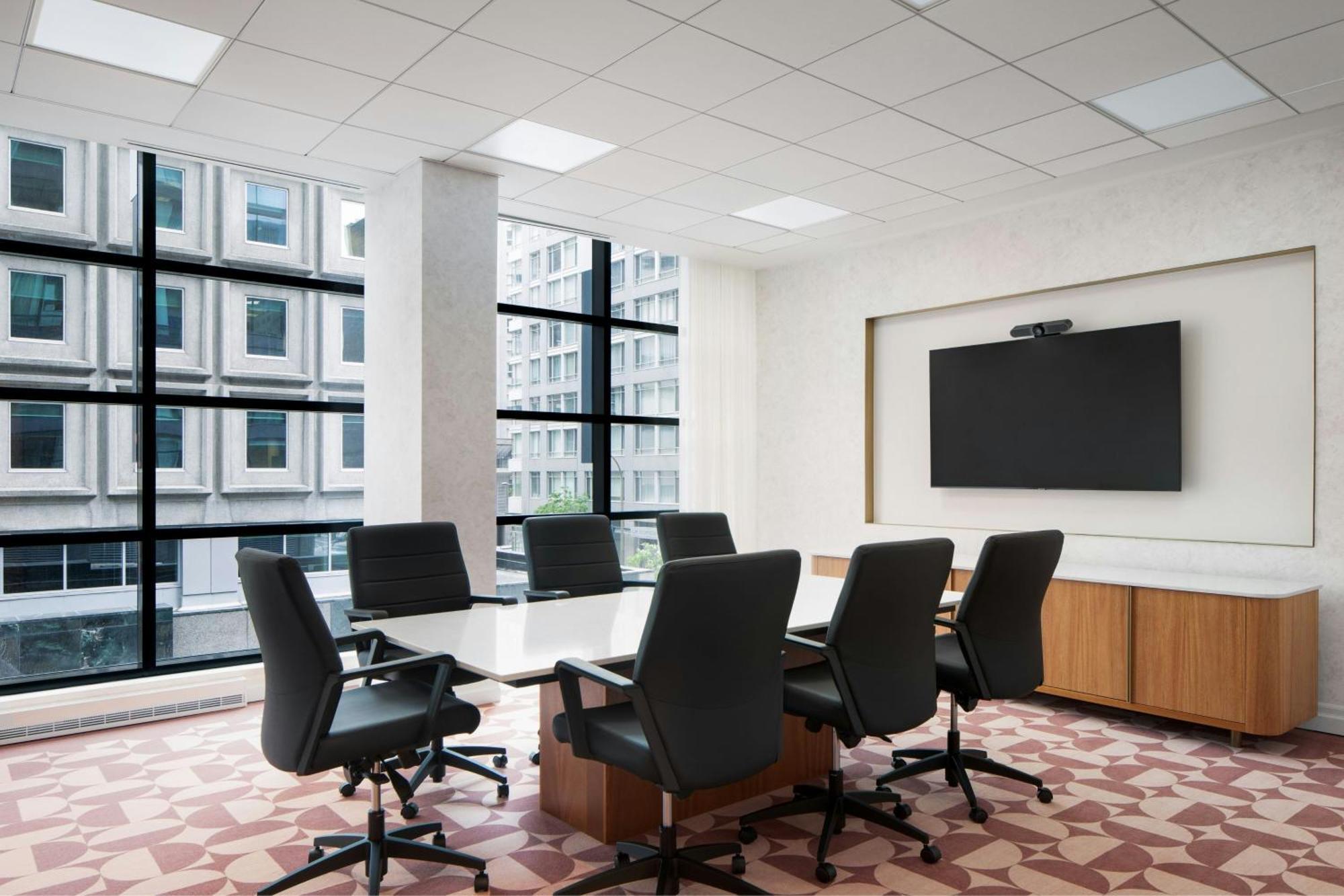 Honeyrose Hotel, Montreal, A Tribute Portfolio Hotel Dış mekan fotoğraf A meeting room at the Westin Boston Seaport District