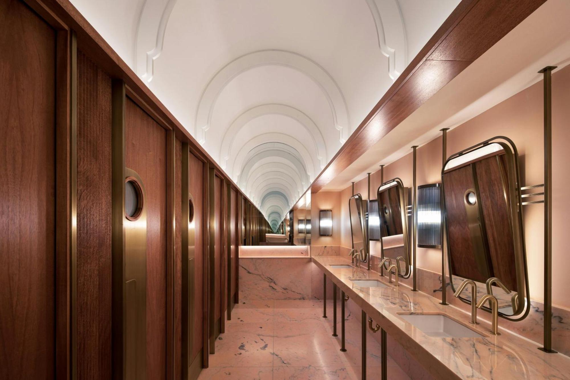 Honeyrose Hotel, Montreal, A Tribute Portfolio Hotel Dış mekan fotoğraf The interior of the new washroom